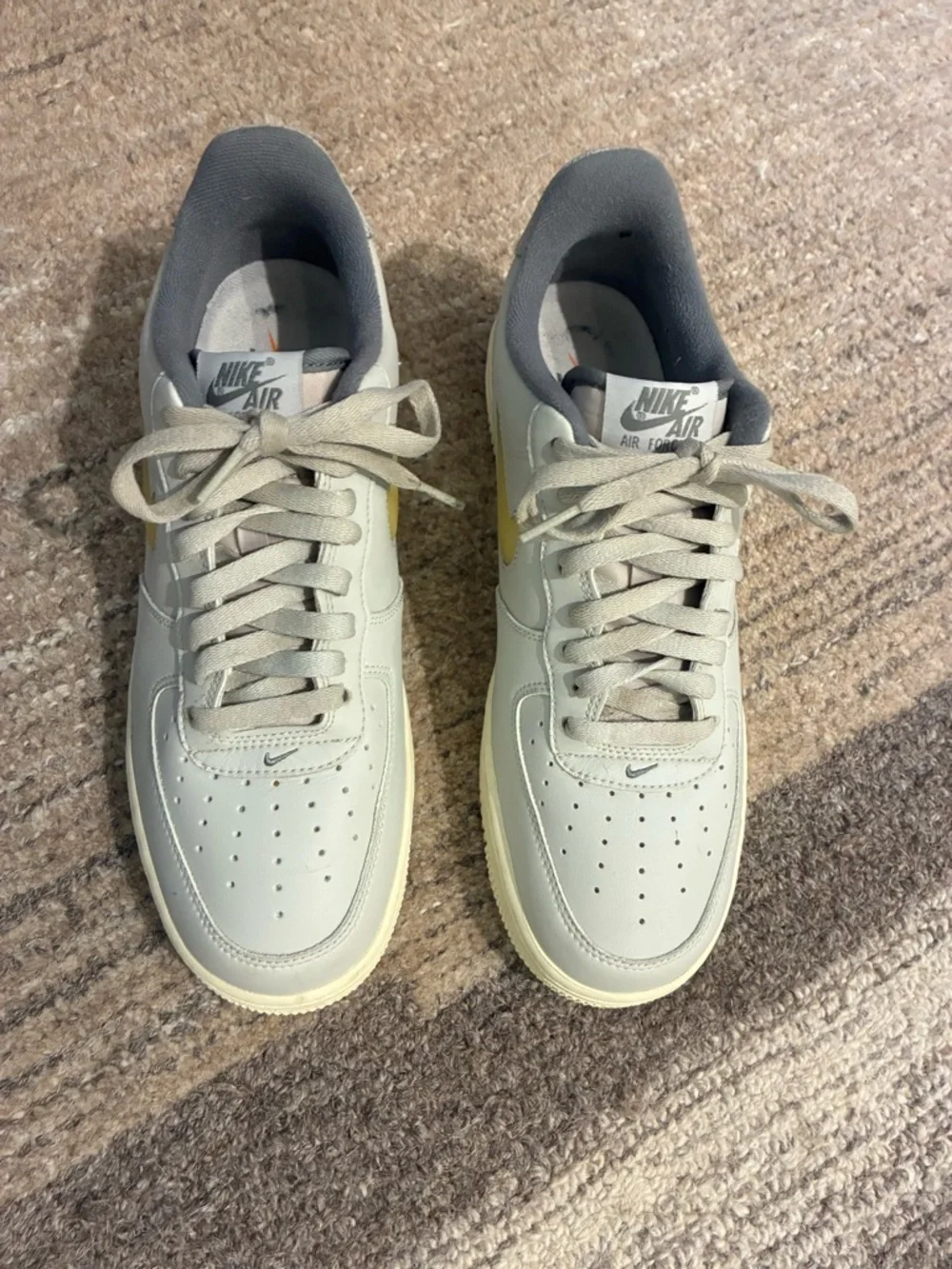 Nike Air Force 1 '07 LX 